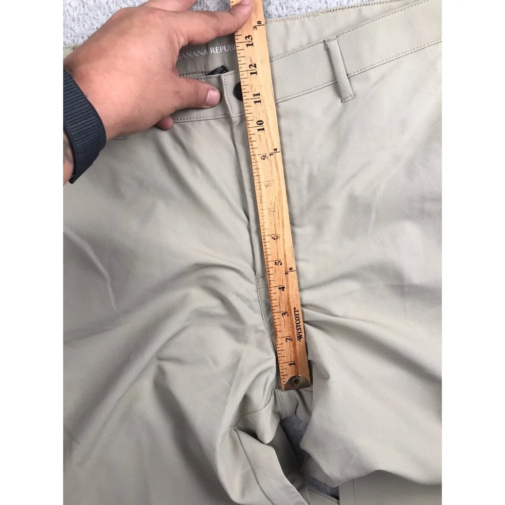 Banana Republic Core Temp Pants Mens 36x32 London Fog Beige Chino Slim NEW